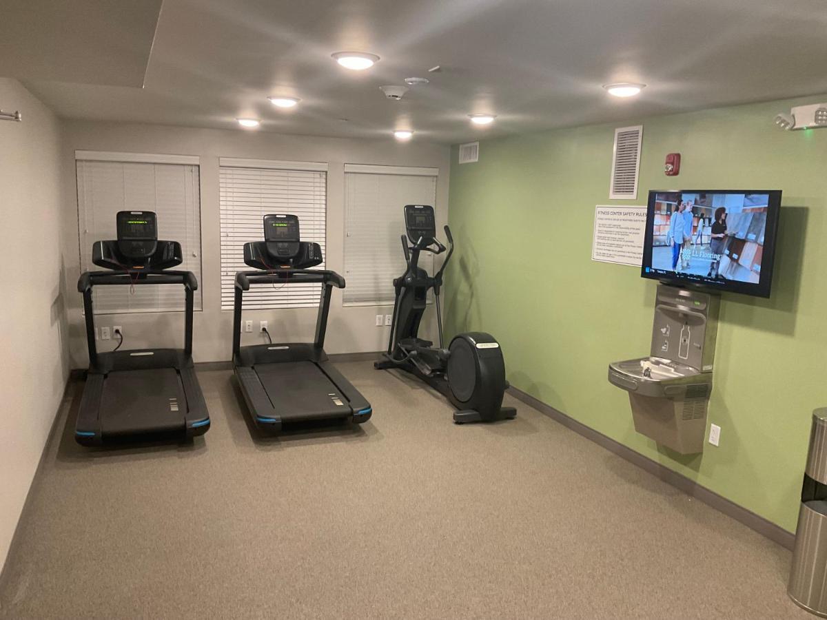 Woodspring Suites Dearborn Detroit Екстериор снимка