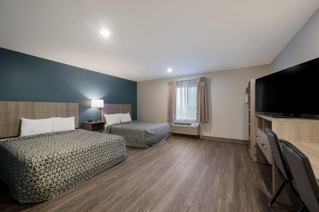 Woodspring Suites Dearborn Detroit Екстериор снимка